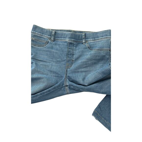 Spanx SpanxShape EveryWear Flare Jeans Size XL Pull On Shaping Indigo Blue - Picture 3 of 12